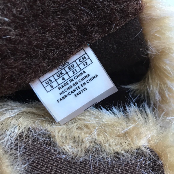 Adorable Toms Booties. Purchased new, tried on, but never worn - Picture 6 of 10